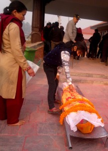 Jyoti and Her dead Fathers body